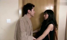 老仙头前女友爆料亲吻视频,真相令人震惊