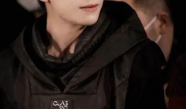 易烊千玺吃瓜爆料视频大全,揭秘娱乐圈幕后故事