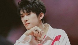 易烊千玺初恋爆料视频,揭秘偶像背后的情感故事