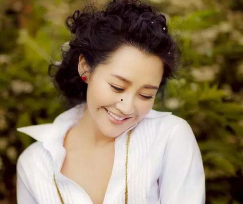 娱乐圈吃瓜君许晴小说,娱乐圈的瓜田秘闻